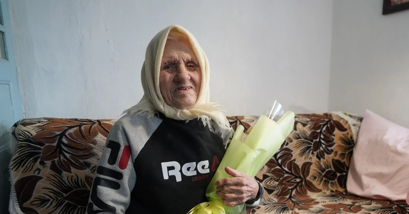 «По сім днів нічого не їла, але вижила»: жителька Лісогірки відзначила 95-річчя