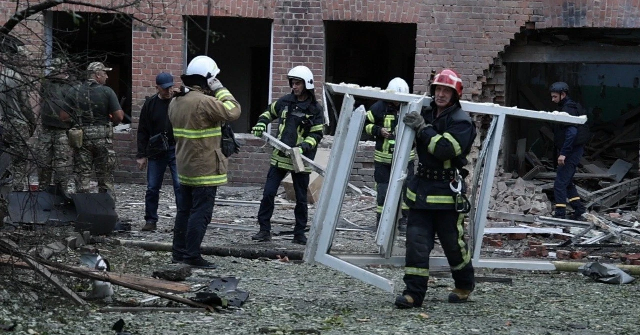 Семеро людей постраждали внаслідок атаки БпЛА на Хмельниччині