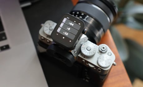 Огляд синхронізатора Godox X3-C (Xnano C) для Canon: сенсорний OLED-екран та реальні компроміси