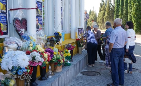 У Городку згадали історії двох полеглих воїнів — Олександра Сердечного та Сергія Черніховського