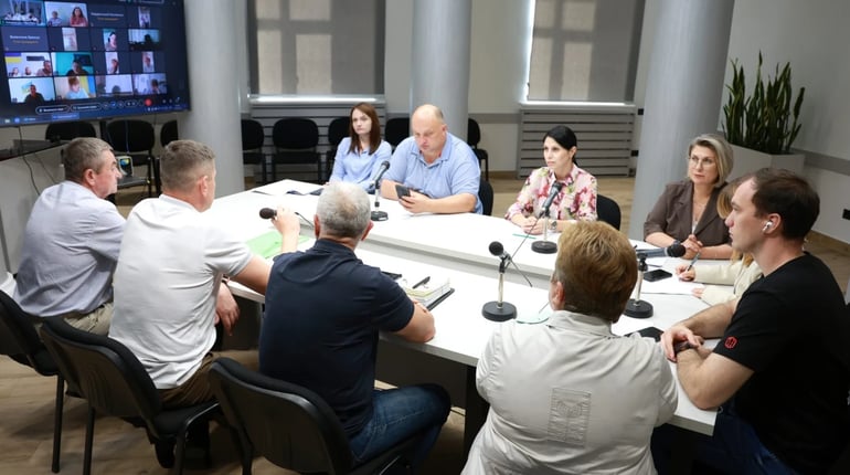 На Хмельниччині обговорили реабілітацію, працевлаштування та допомогу ветеранам