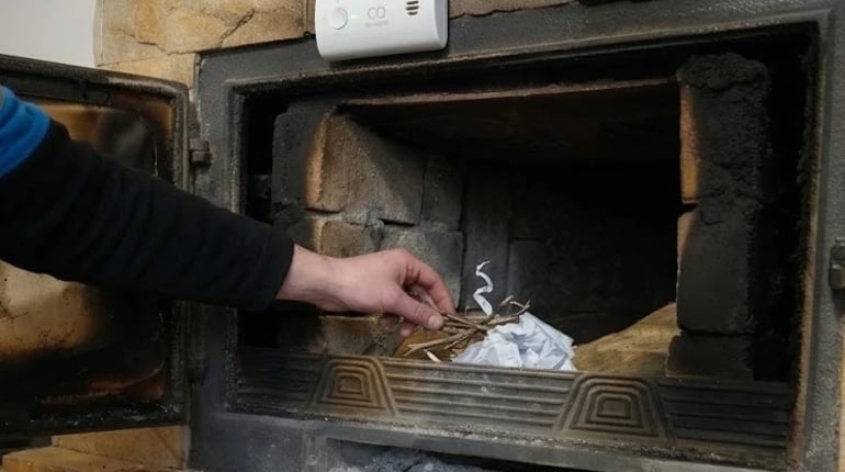 Щоб чадний газ не забрав ще одне життя: поради городоцьких рятувальників і медиків