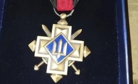 Воїна Улашанівської громади Андрія Тарасюка нагороджено «Золотим Хрестом»