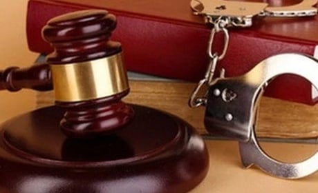 У Нетішині до 8,5 року ув’язнення засуджено зловмисника, який з ножем напав на 14-річного хлопчика
