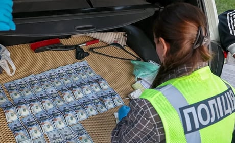 Чергова схема ухилення від призову: поліцейські викрили 59-річну організаторку