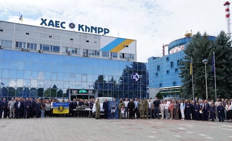 «Енергоатом» передав Силам оборони України автівки та системи РЕБ на понад 4 млн гривень