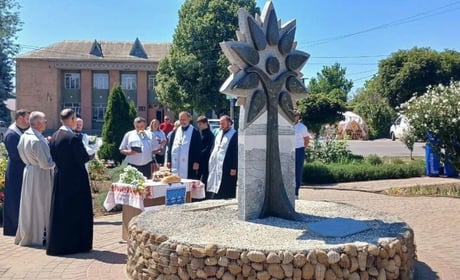 У Мирному провели храмове свято й вшанували засновників та полеглих воїнів