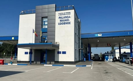 Затори біля Паланки: на трасі Одеса – Рені розширять дороги біля КПП