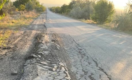 Білл перевірив: дорогу "Біляївка-Теплодар" підлатали. Що маємо за кілька місяців після ремонту?