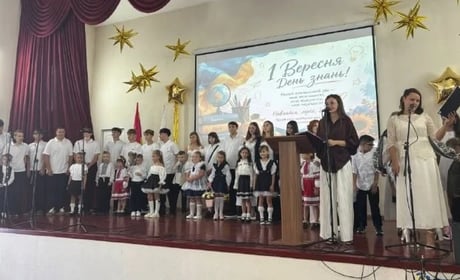 У Біляївському ліцеї №2 під час Першого дзвоника зібрали понад 12 тисяч гривень для морпіхів