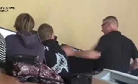 В Ізмаїлі працівник коледжу побив учня: скандал та звільнення