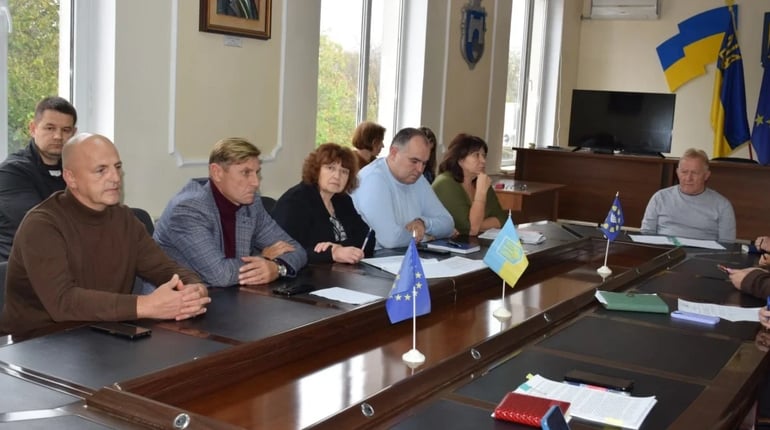 Сказ, борги за опалення та ямковий ремонт: які питання розглянули у Біляївській міськраді