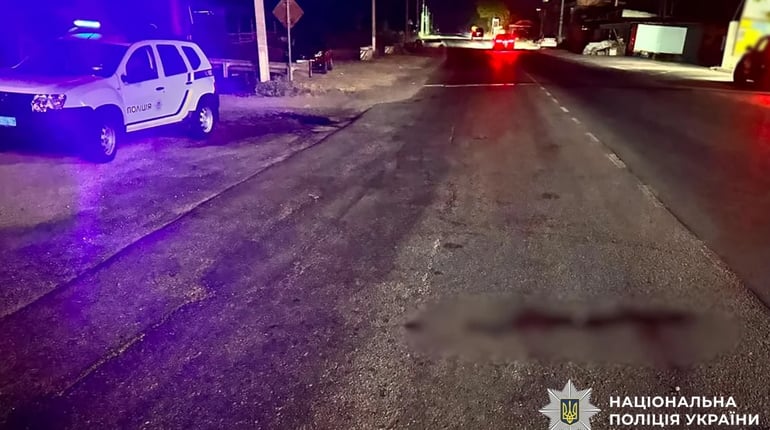 ДТП у Великодолинському: авто збило пенсіонерку