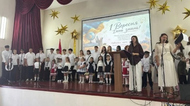 У Біляївському ліцеї №2 під час Першого дзвоника зібрали понад 12 тисяч гривень для морпіхів