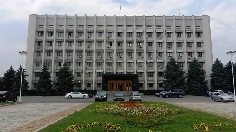 Родина прийшла без одягу до Одеської ОВА: що відомо