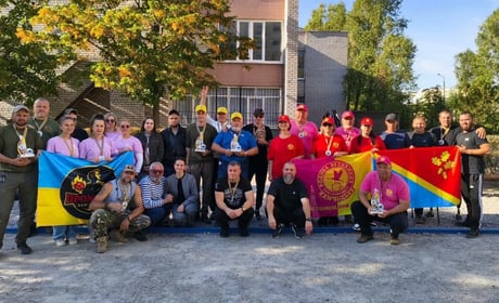 Ветерани з Жовтих Вод здобули друге та четверте місця на турнірі з петанку