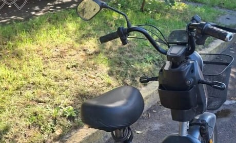 У Жовтих Водах поліція охорони затримала чоловіка за спробу викрадення електровелосипеда