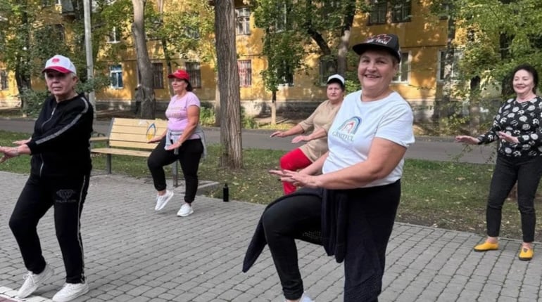 Танцювальний клуб «Молоді серцем» у Жовтих Водах: як люди 50+ здійснюють мрії