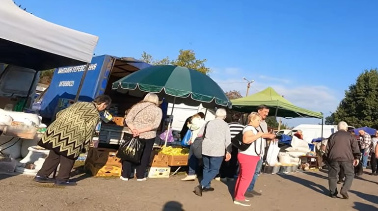 В Youtube опублікували свіже відео з жовтоводського ринку