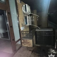 Житель Кременеччини підпалив вхід до банку: його затримали