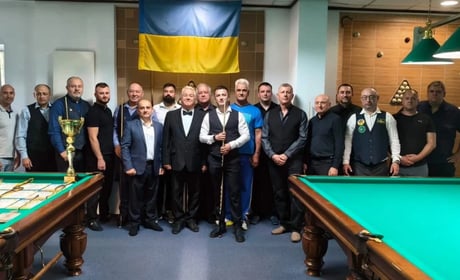 У Кременці провели благодійні змагання з більярду на підтримку ЗСУ