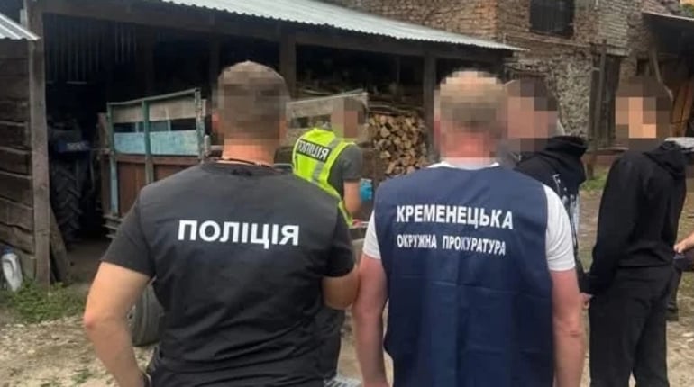 57 тисяч гривень за саджанці: на Кременеччині затримали службовця наукової установи