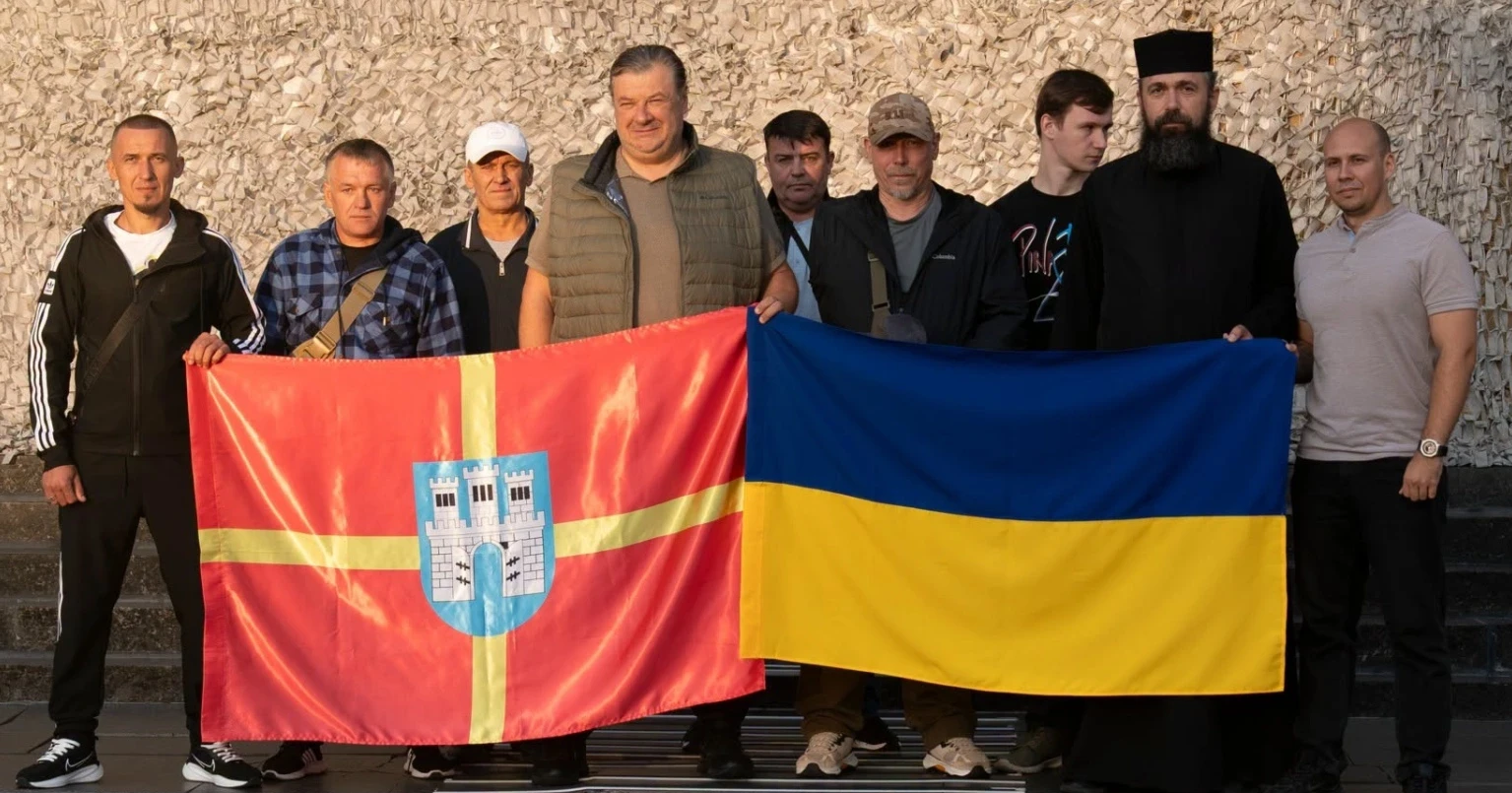 Група звільнених з полону Захисників із Житомирщини вирушила у паломницький тур на Афон