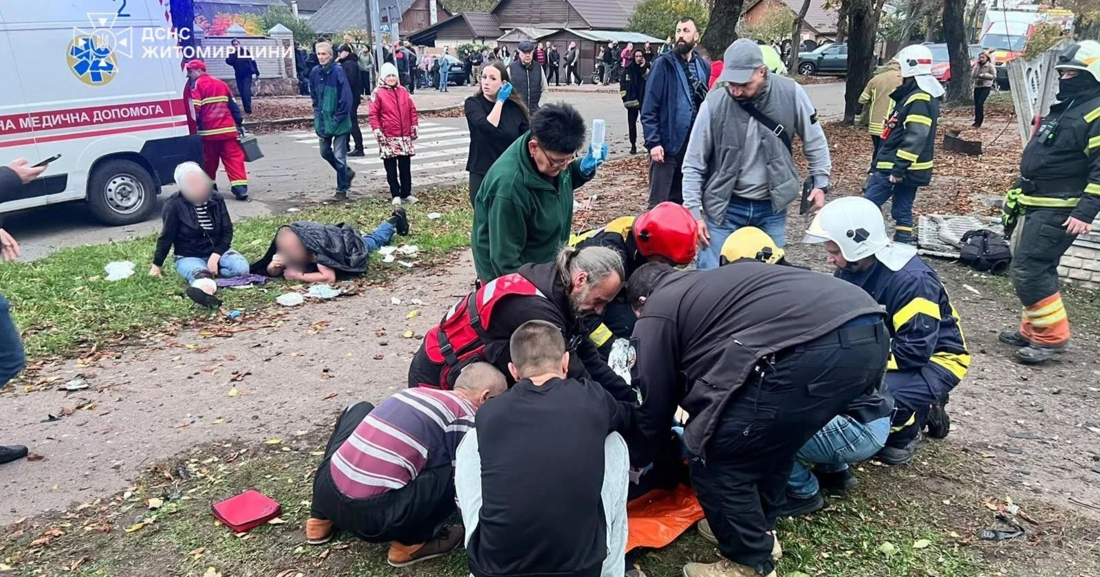 Росіяни вдарили по житловому будинку на Житомирщині: 8 постраждалих, з них двоє дітей