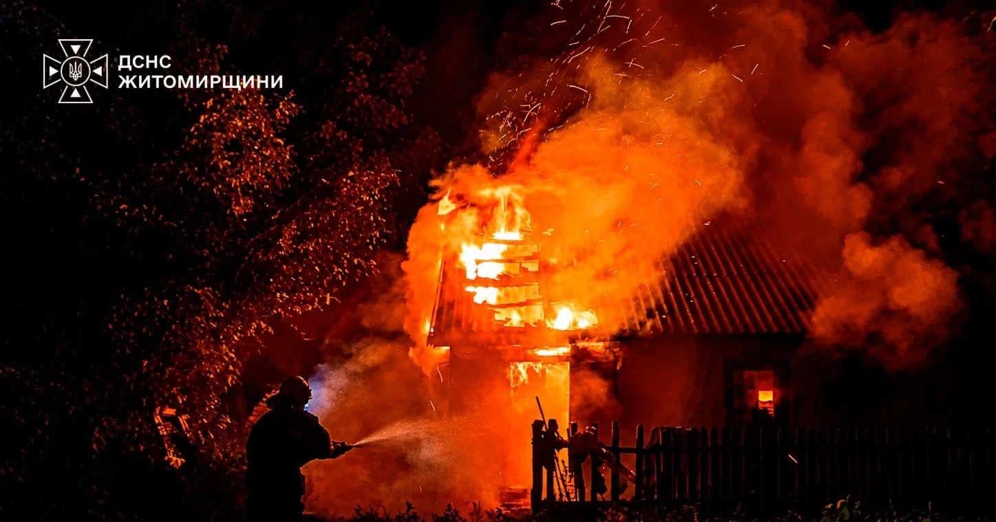 Пожежа на Звягельщині: рятувальники виявили тіло господаря будинку