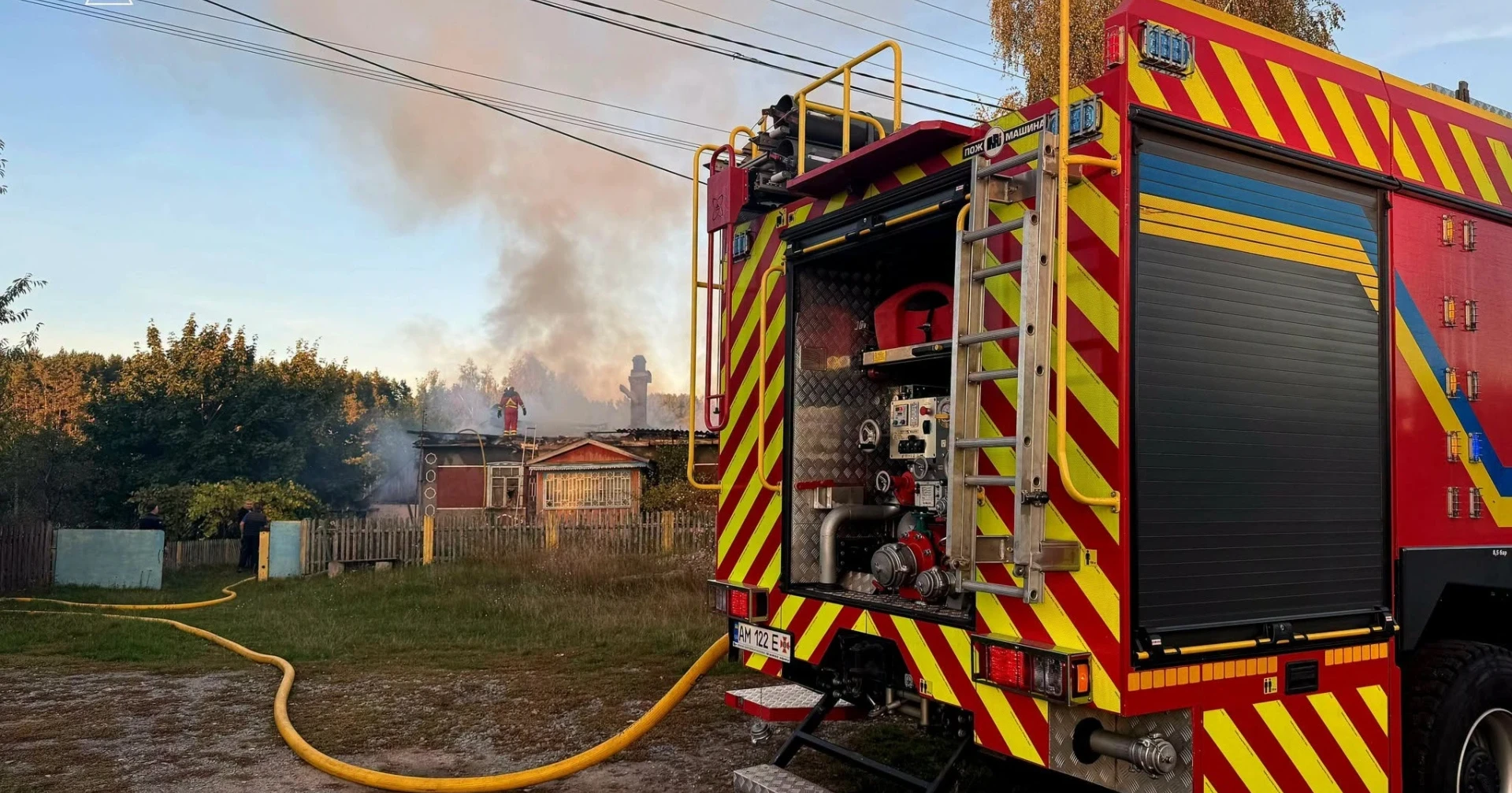 У Звягельському районі під час гасіння пожежі в будинку виявили загиблу людину