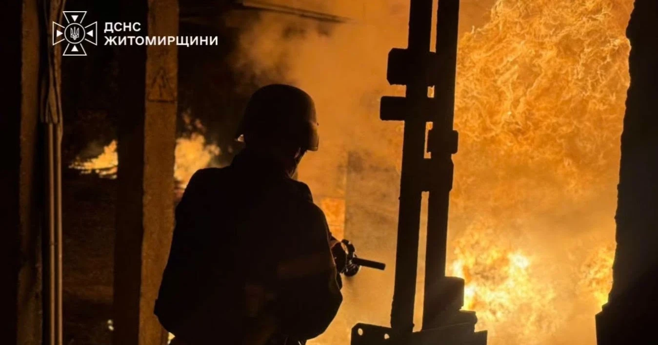 Росіяни два дні поспіль б'ють по енергетичній інфраструктурі Житомирщини