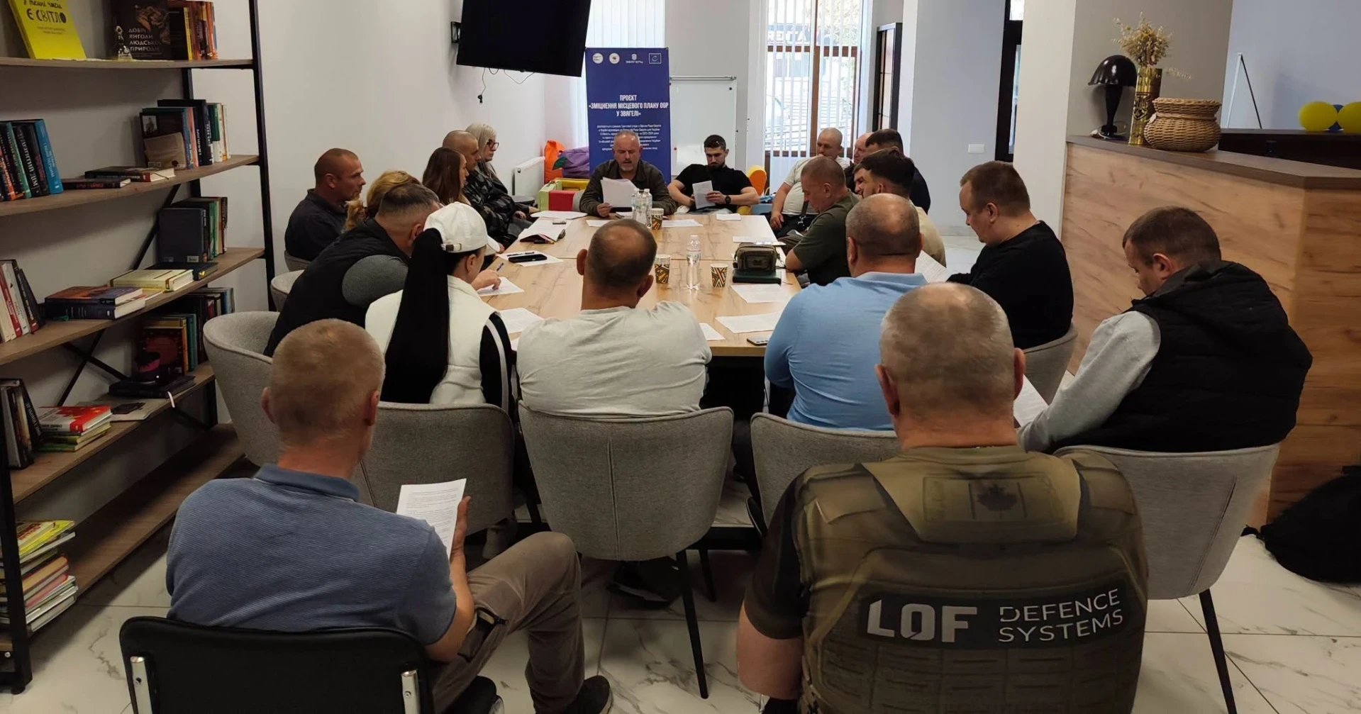 У Ветеранському просторі Звягеля відбулася зустріч кандидатів до Ради ветеранів