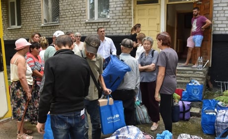 До Звягельського району евакуювали 17 переселенців із Донеччини