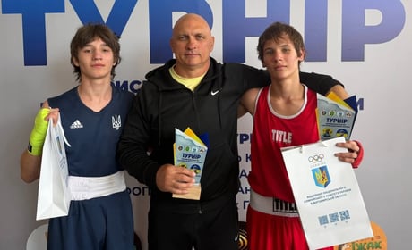 Перемоги звягельських боксерів на турнірі Житомирської та Львівської областей пам'яті Захисників