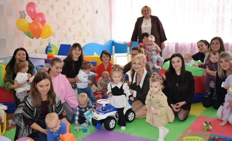 «Треба витягати наших мам з їхньої мушлі»: у Звягелі запрацював центр педагогічного партнерства