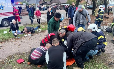 Росіяни вдарили по житловому будинку на Житомирщині: 8 постраждалих, з них двоє дітей