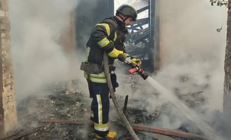 Рятувальники показали фото ліквідації наслідків атаки росіян на Житомирщину