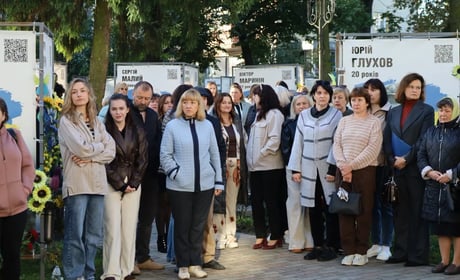 День Захисників і Захисниць: у Звягелі поіменно вшанували полеглих оборонців України