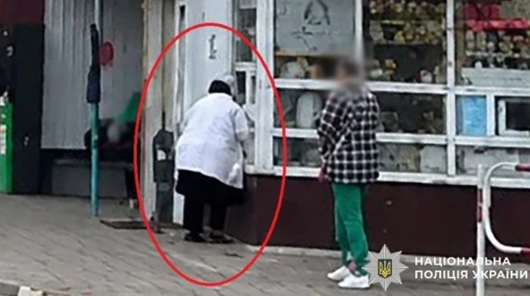 Жертва ворожої атаки: поліція просить допомоги у впізнанні жінки, яка загинула у Звягелі