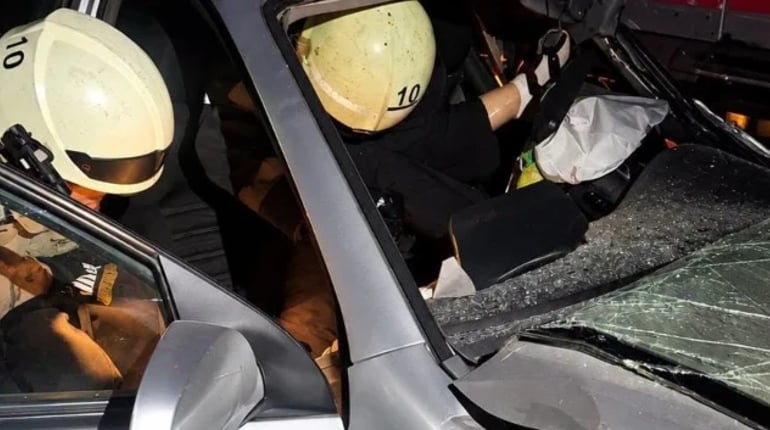 ДТП у Звягелі: рятувальники деблокували водійку з понівеченого авто
