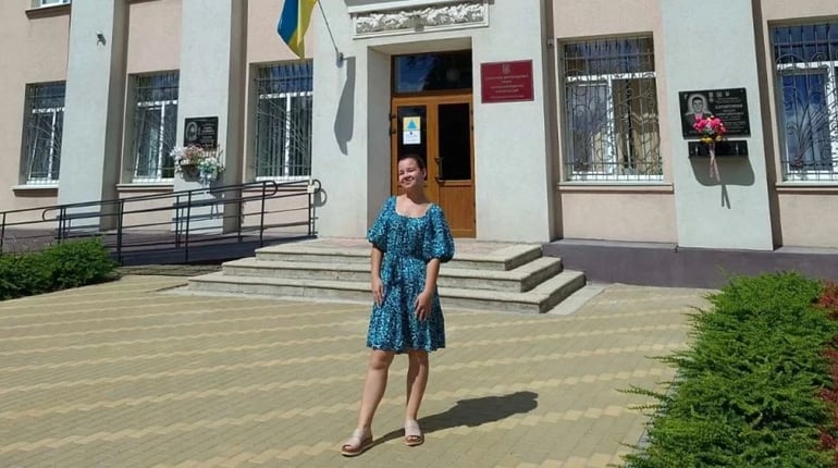 Спочатку – просто ліжко і тепла кімната, а тепер – студентський квиток