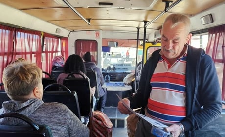 Автобус до Макарихи повернувся: чому маршрут поки тестовий і що потрібно, щоб він залишився