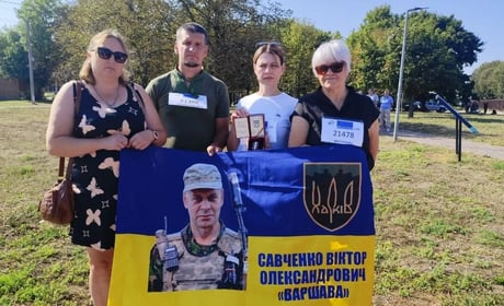 Родина полеглого Захисника Віктора Савченка отримала орден "За мужність" III ступеня