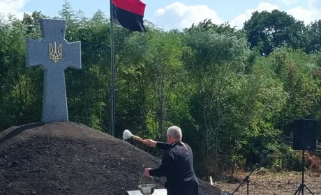 Козацький хрест на Алеї Слави у Знам’янці Другій: що символізує цей знак пам’яті