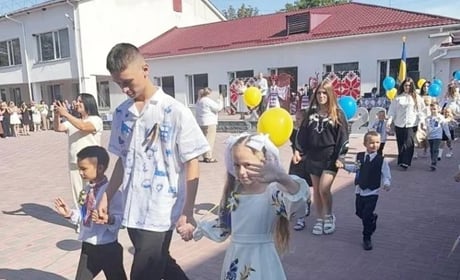 "Україна починається з нас": як у Дмитрівському ліцеї розпочався новий навчальний рік