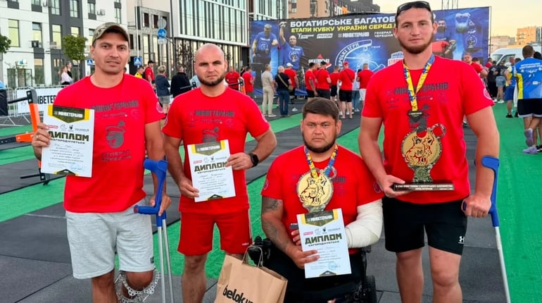 Троє ветеранів зі Знам’янки стали призерами Кубка України з богатирського багатоборства