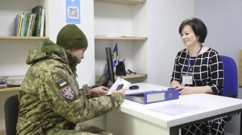 Безоплатна допомога ветеранам і їхнім родинам: які консультації можна отримати на Кіровоградщині