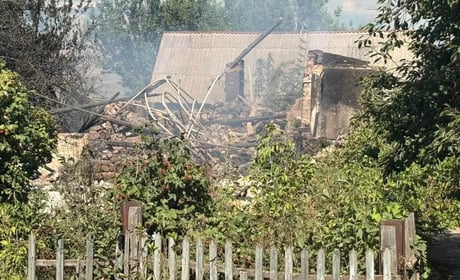 Великобурлуцька громада знову під ворожими ударами: пошкоджені будинки, електромережі, автотранспорт