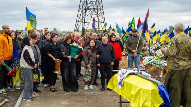 Загинув у боях за Харківщину: на Алеї Слави перепоховали сержанта з Куп’янська