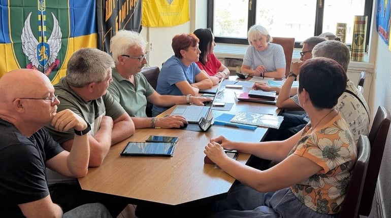 Понад 430 тисяч гривень спрямують на допомогу військовим і лікування жителів Дворічанщини